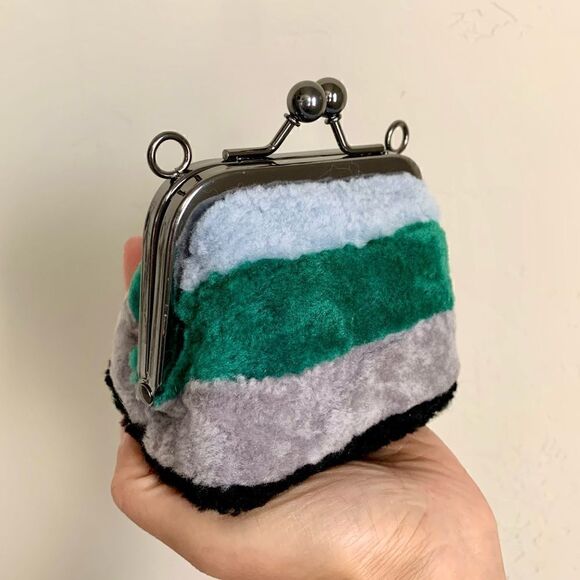Handmade Real Shearling Colorblock Kisslock Small Clutch/Coin Pouch/Crossbody - Picture 5 of 11